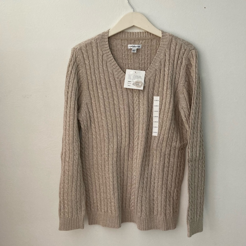 🌟NWT Taupe Heather Classic Cable V-Neck Sweater